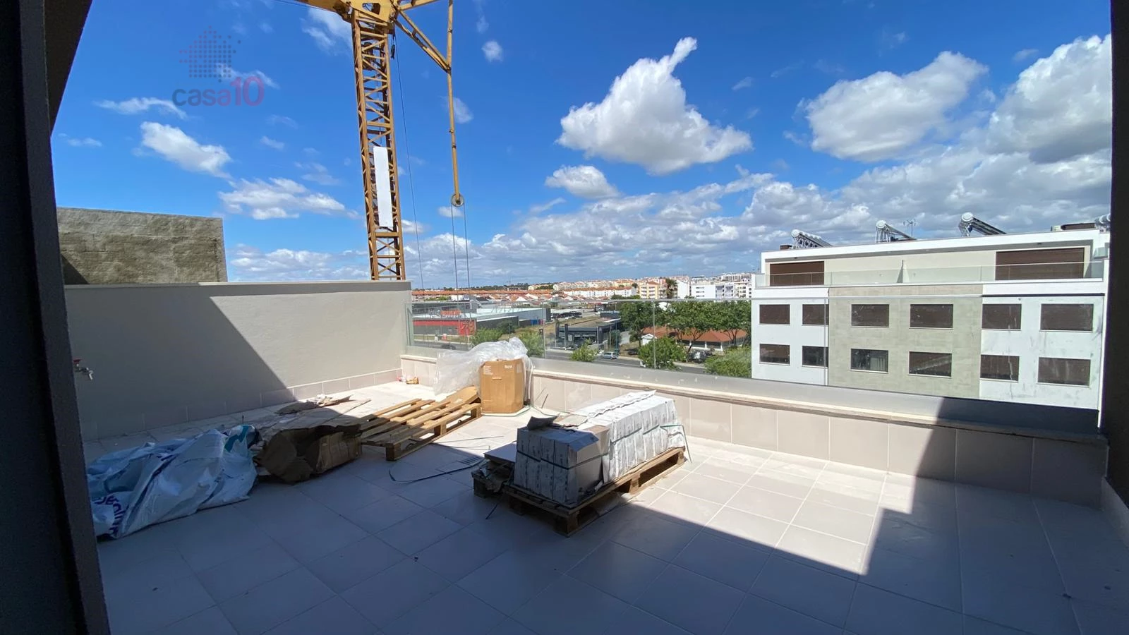 APARTAMENTO T2 COM SÓTÃO E TERRAÇOS, EM CONSTRUÇÃO, PARA VENDA NO MONTIJO